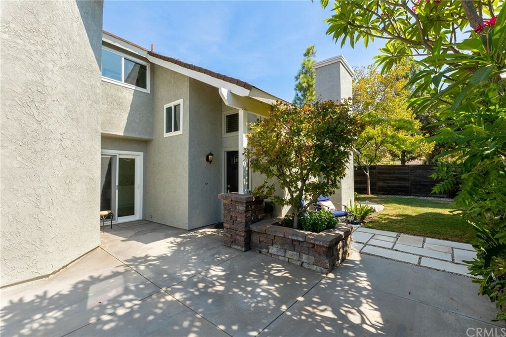 Property Photo:  14417 El Contento Avenue  CA 92337 