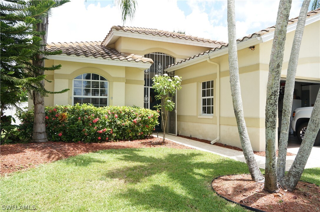 Property Photo: 11308 Lakeland Circle FL 33913