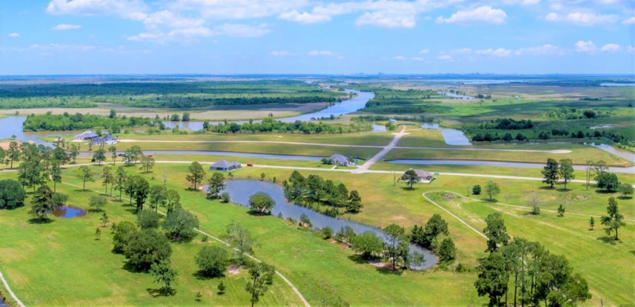 Property Photo:  14905 Country Club Rd.  TX 77705 
