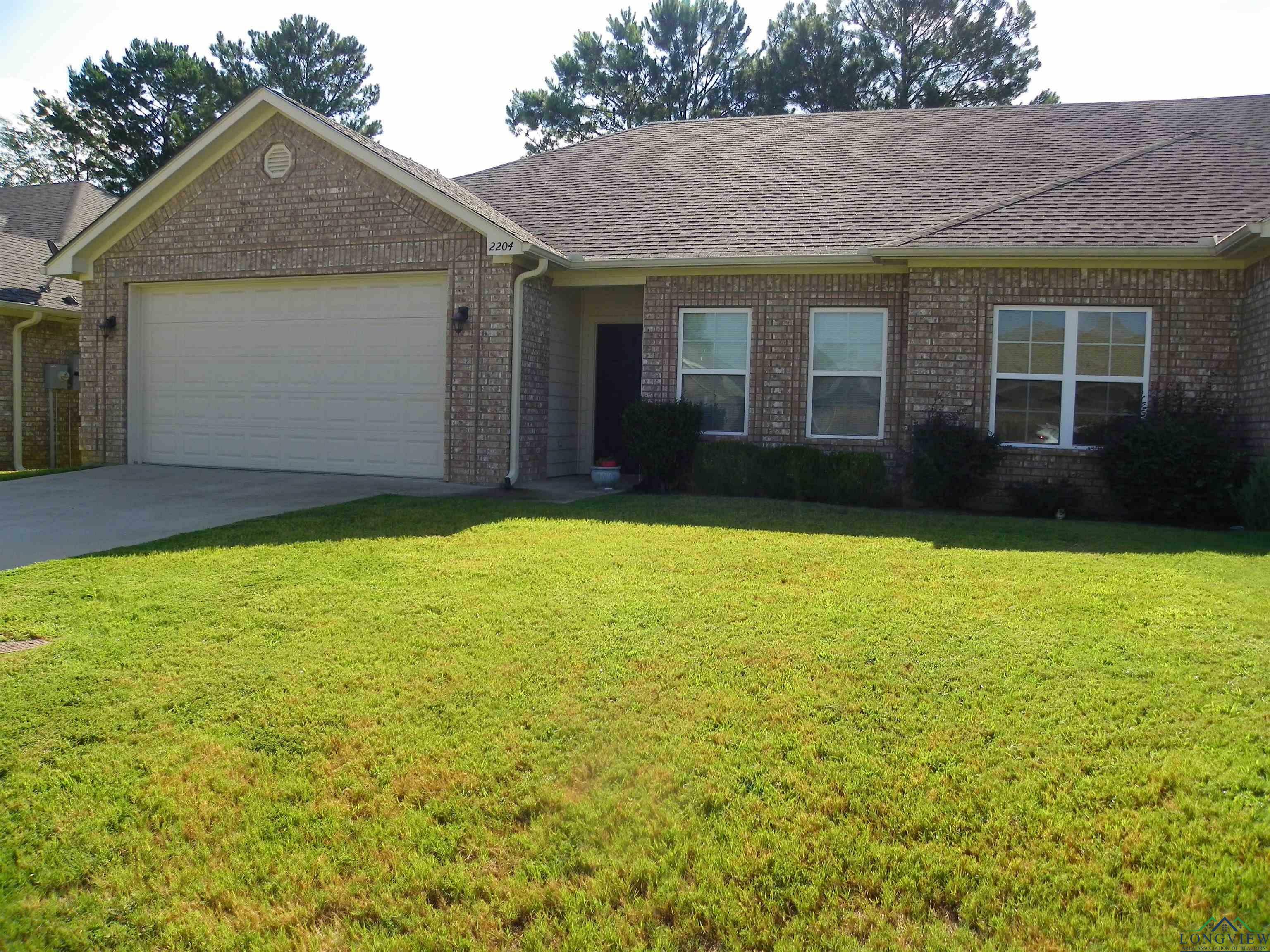 Property Photo:  2204 Woodgrove Lane  TX 75605 