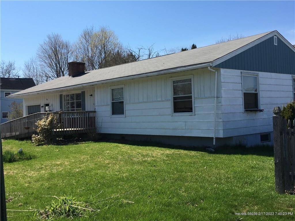 Property Photo:  191 Pettingill Street  ME 04240 