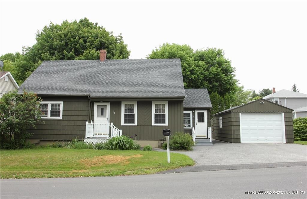 Property Photo: 33 Olive Avenue ME 04240