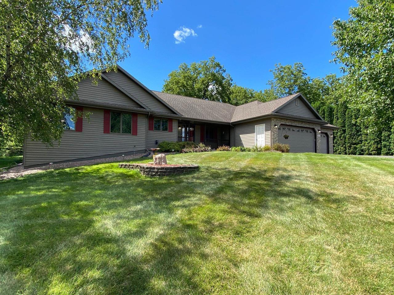 Property Photo: 6101 Ladue Dr WI 53563