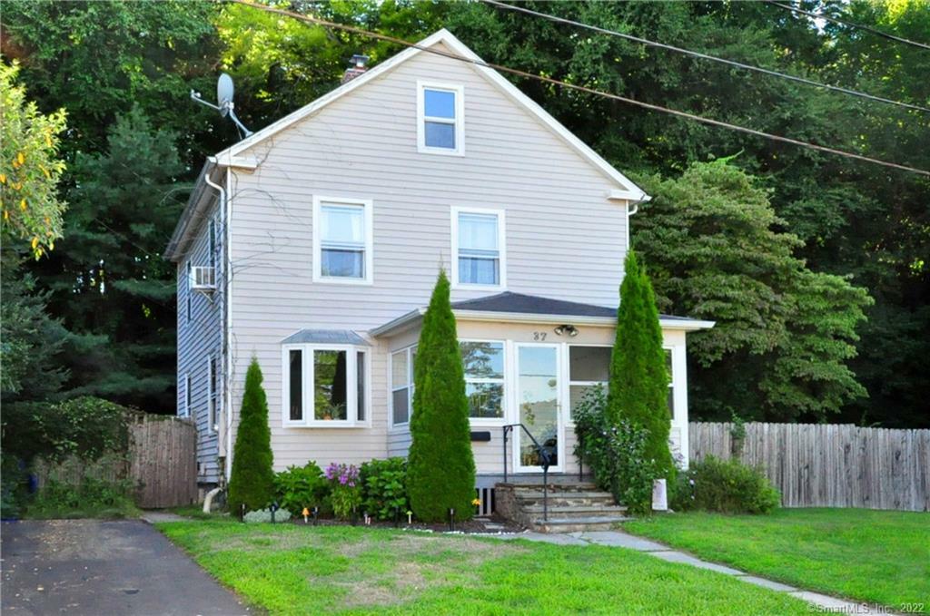 Property Photo:  37 Woodland Street  CT 06070 