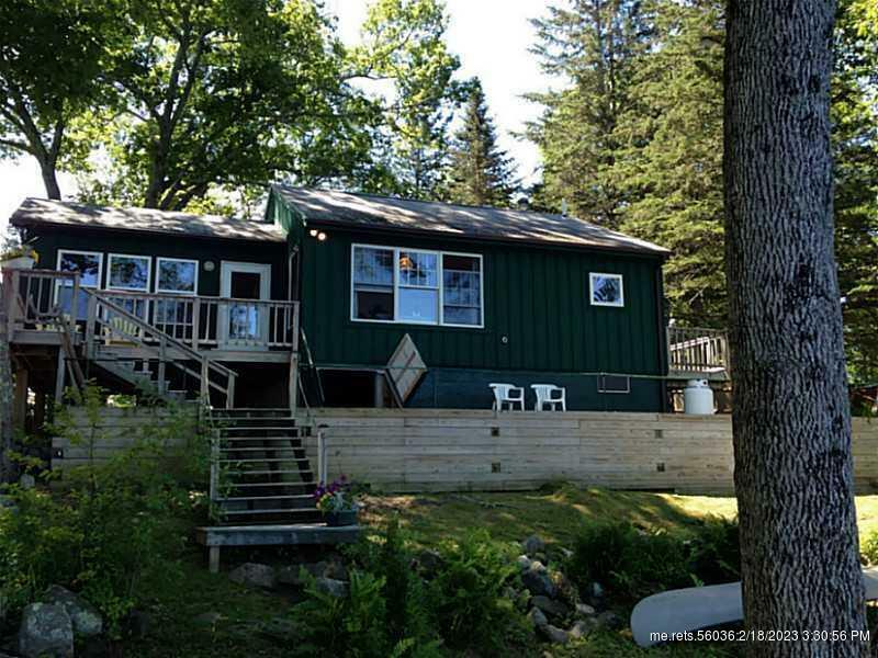 Property Photo:  38 Cove Lane  ME 04862 