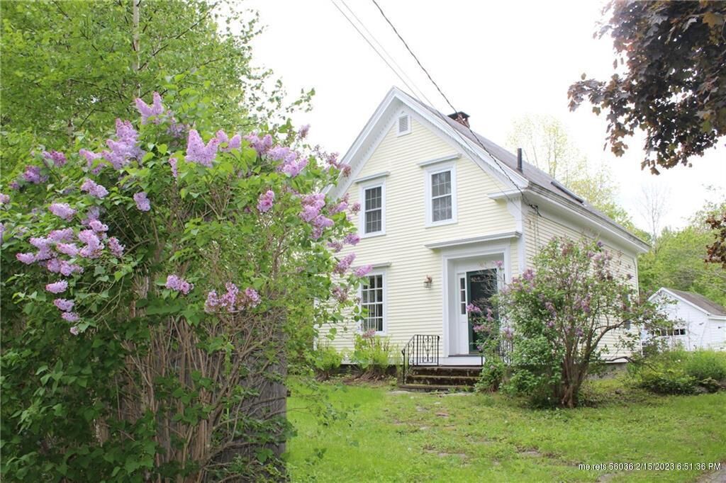 Property Photo:  73 Northport Avenue  ME 04915 
