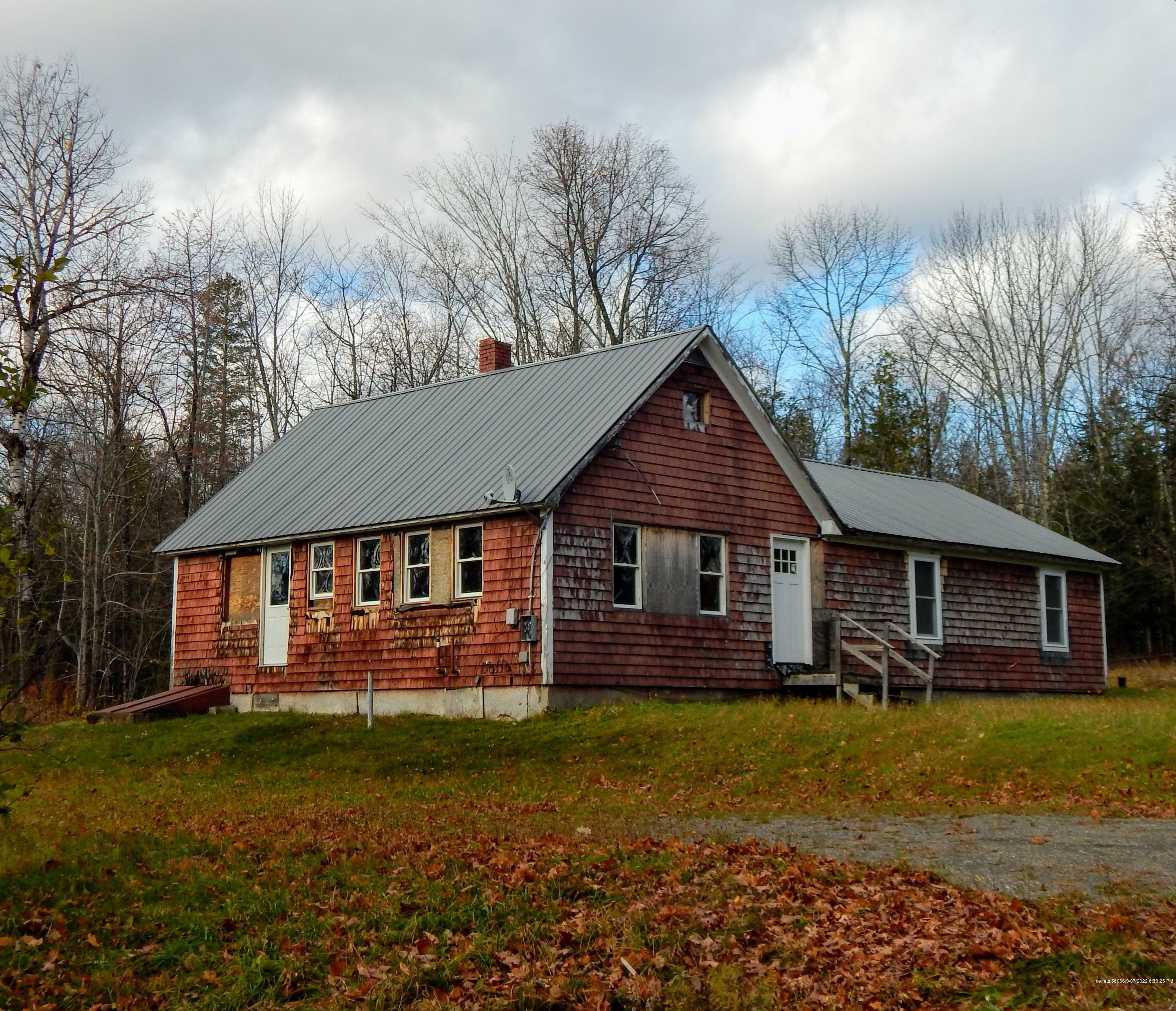 Property Photo:  260 Foxcroft Center Road  ME 04426 