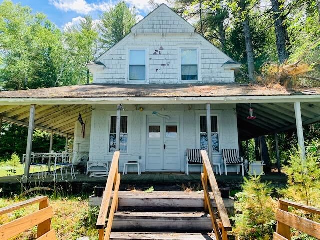 Property Photo:  5 Hornpout Road  ME 04950 