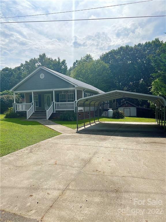 Property Photo:  6295 Rollins Park Drive  NC 28612 