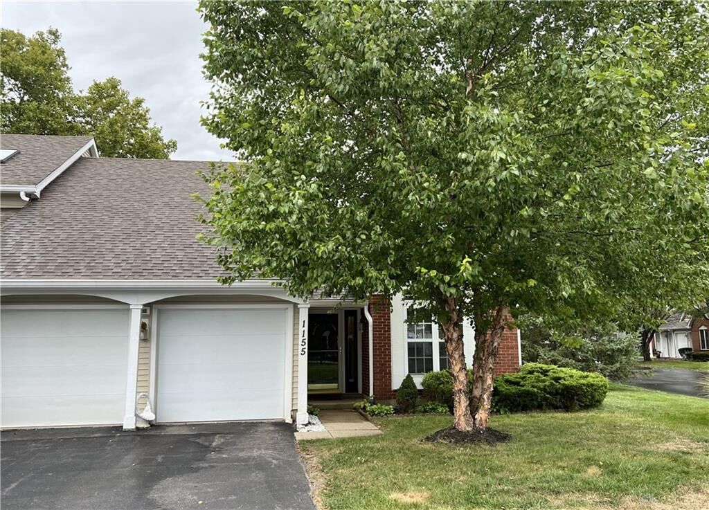 Property Photo:  1155 Smugglers Way  OH 45459