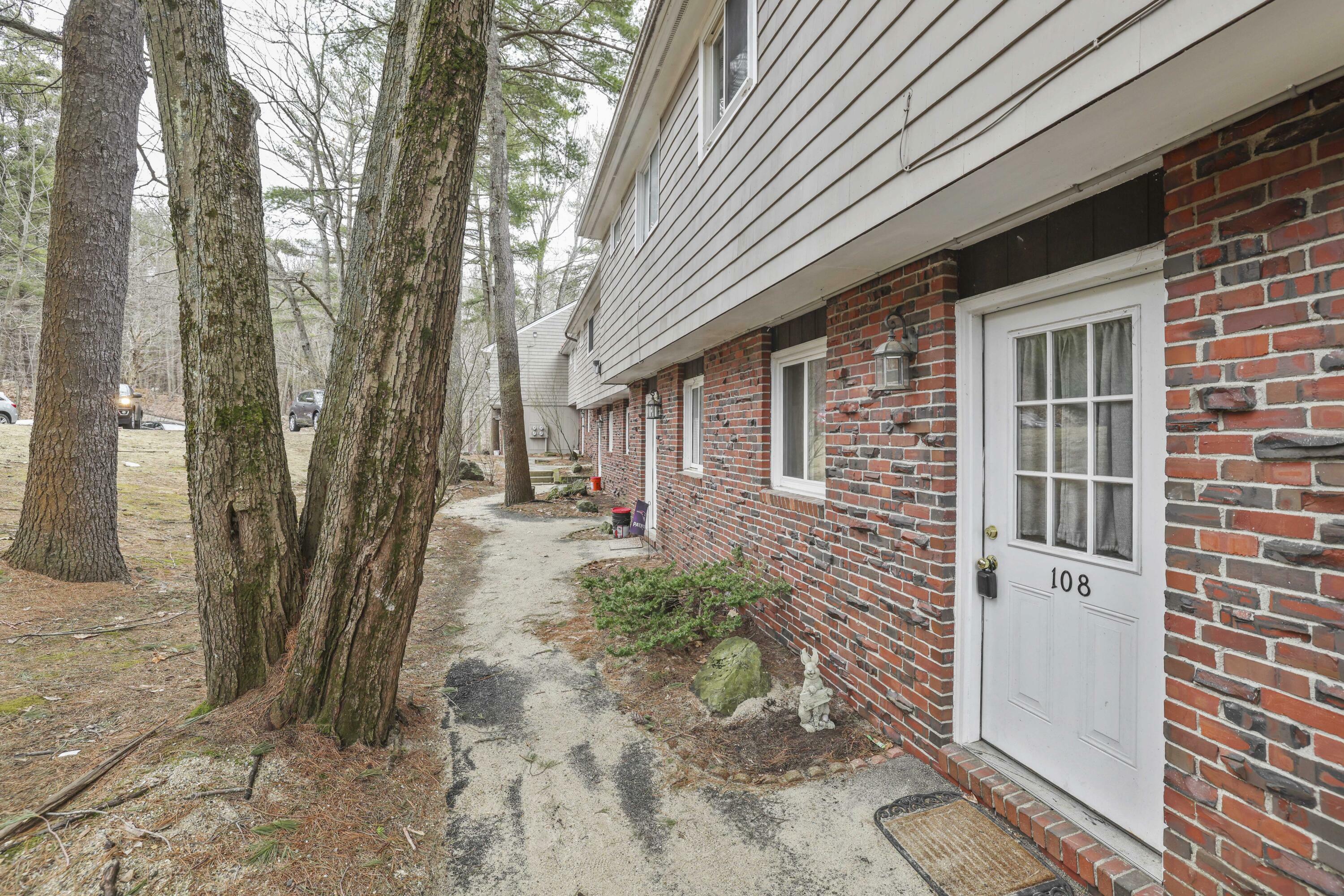 Property Photo:  526 East Avenue 108  ME 04240 