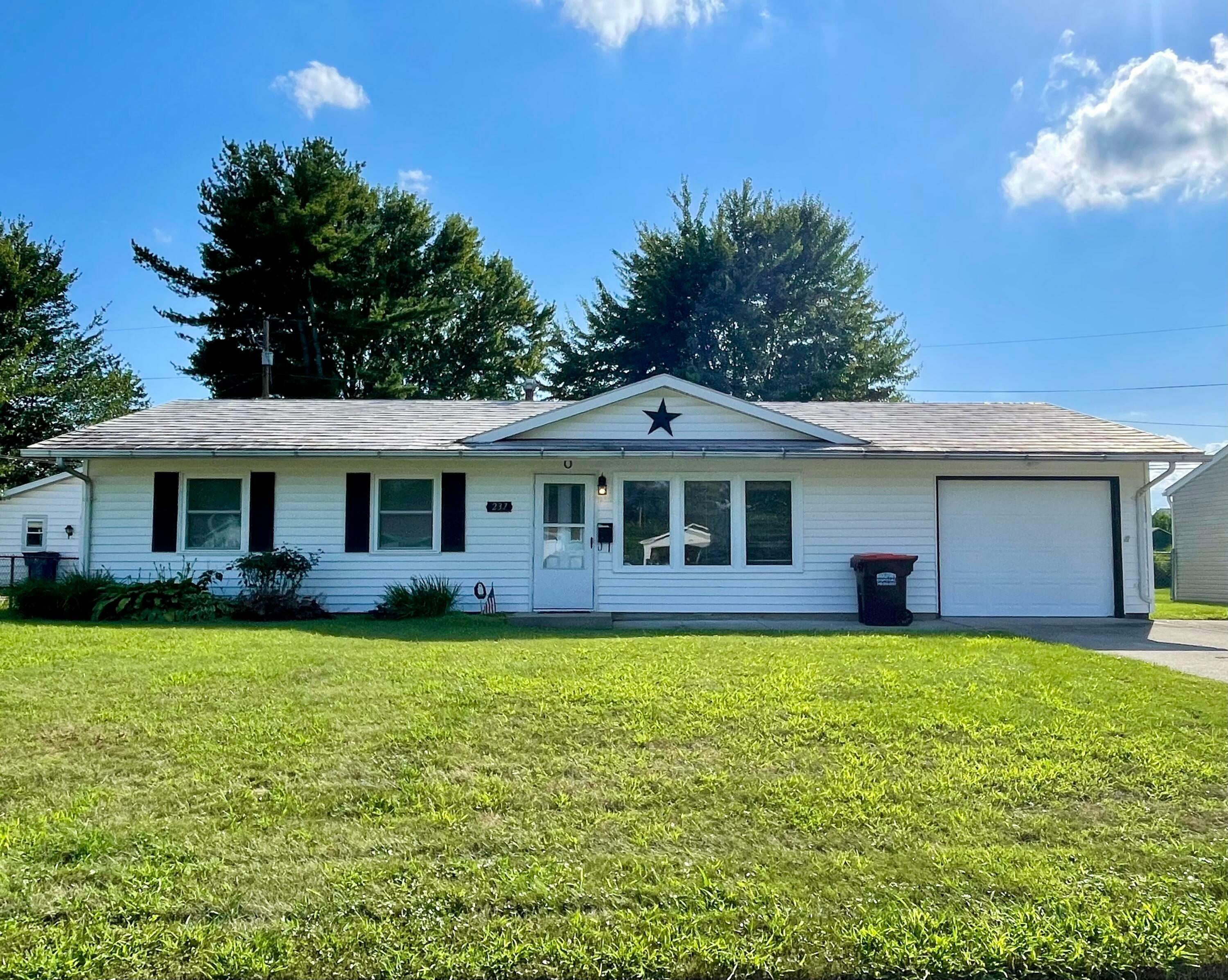 Property Photo: 237 Walden Road OH 43056