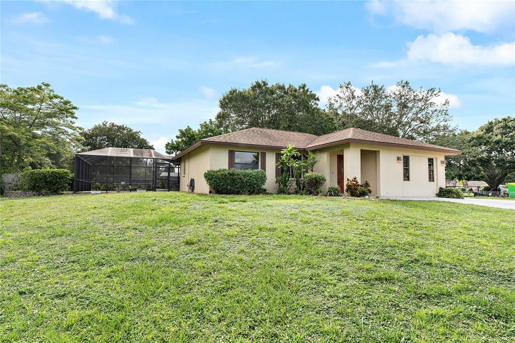 Property Photo: 5286 Bunyan Street FL 34232