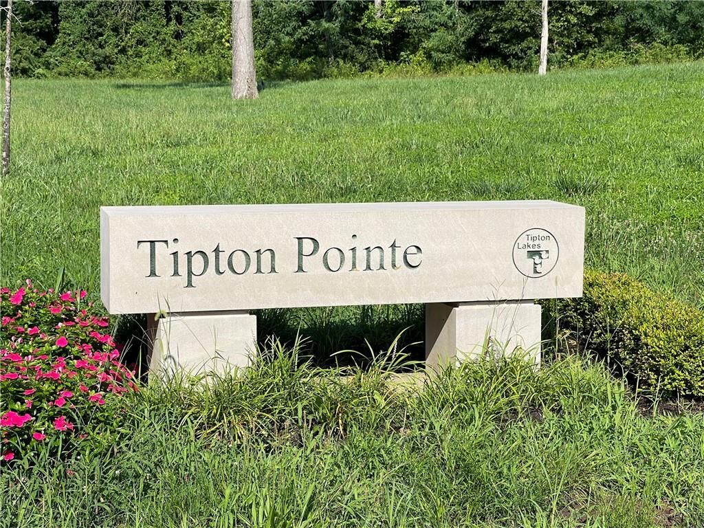 Property Photo:  1817 Tipton Pointe Court  IN 47201 