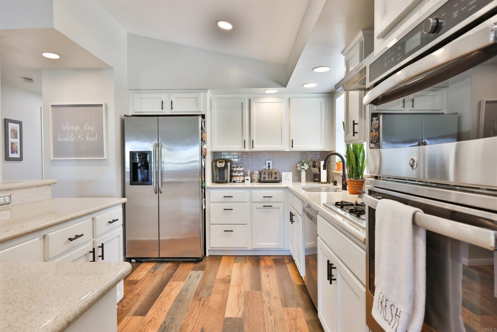 Property Photo: 9118 Rebecca Ave CA 92123