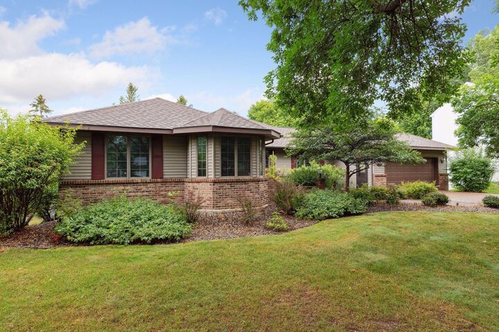 388 High Point Curve S  Maplewood MN 55119 photo