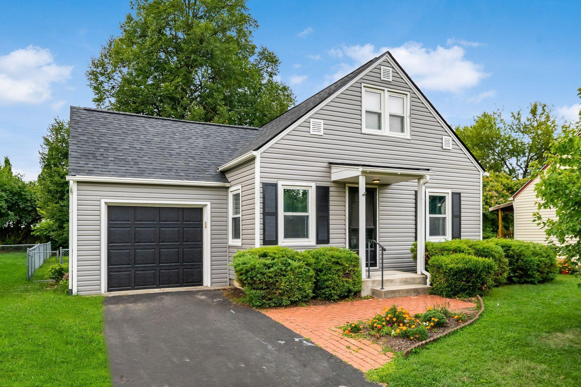 Property Photo: 1827 Gerrard Avenue OH 43212