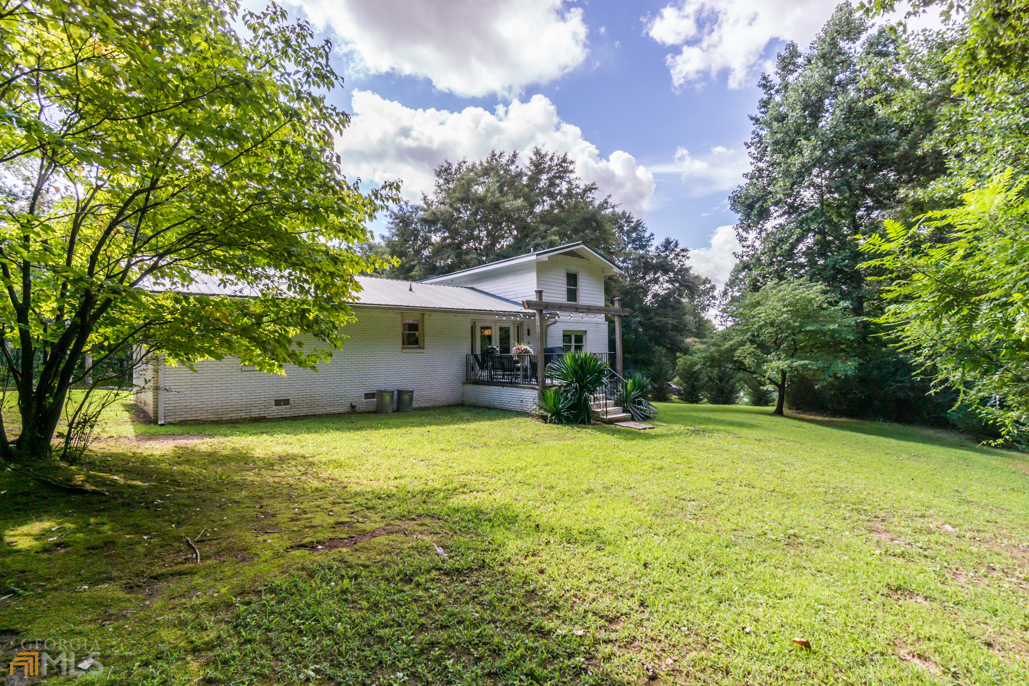Property Photo: 6640 Whitmire Road GA 30028