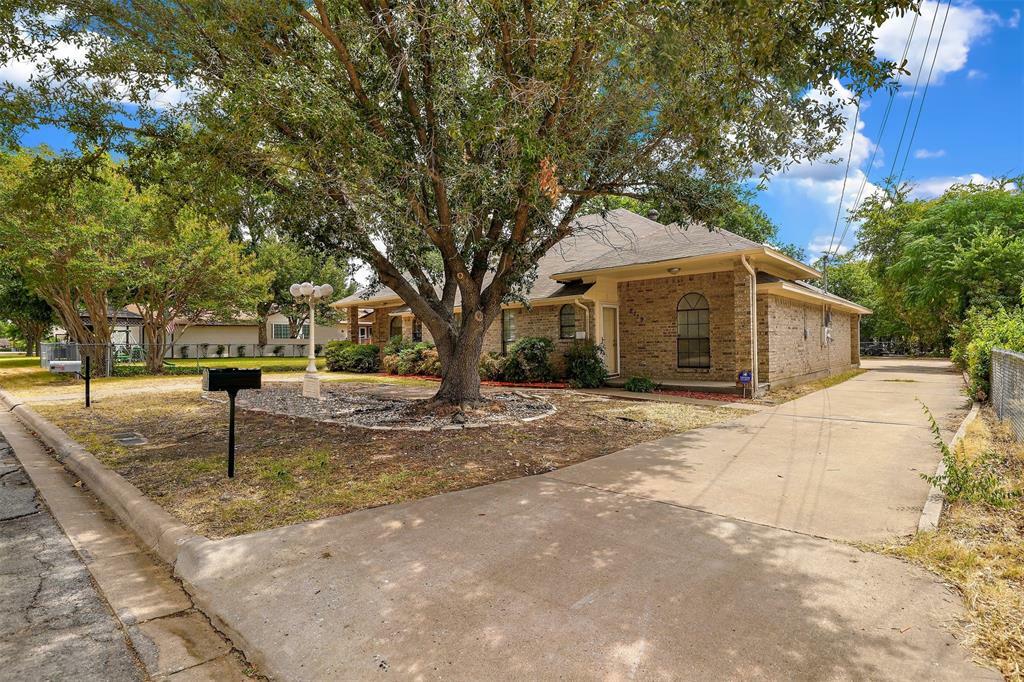 Property Photo:  2119 Loy Street  TX 75090 