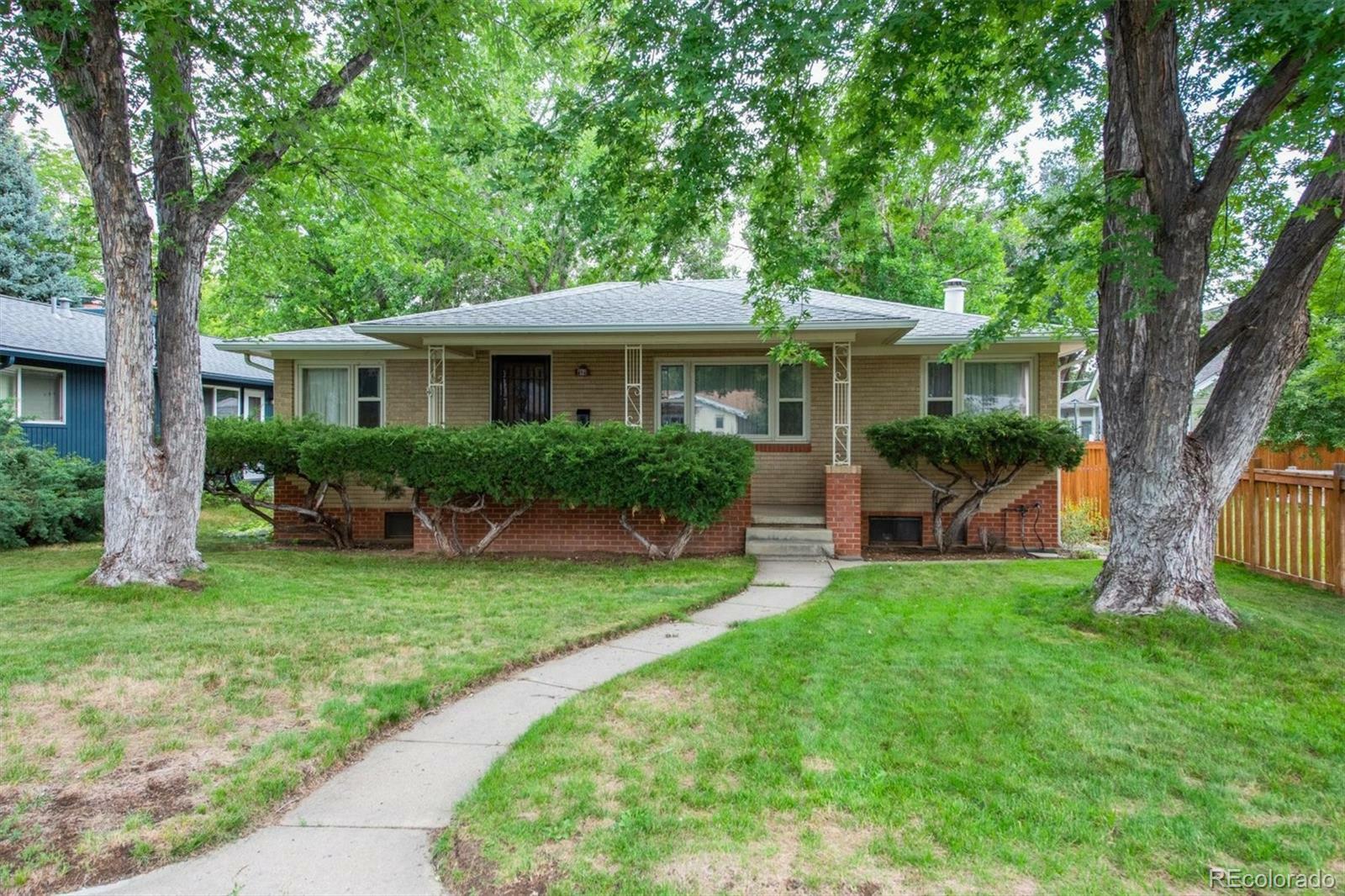 Property Photo: 606 S Longmont Avenue CO 80026