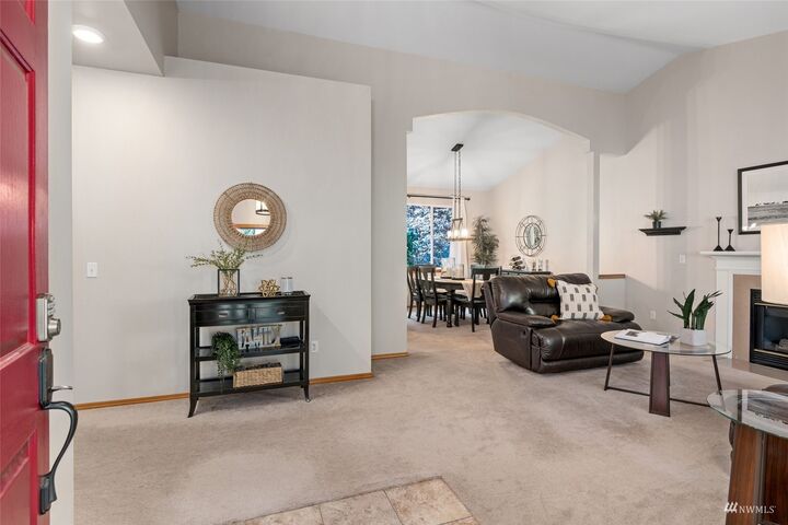 Property Photo: 6113 133rd Place SW WA 98026