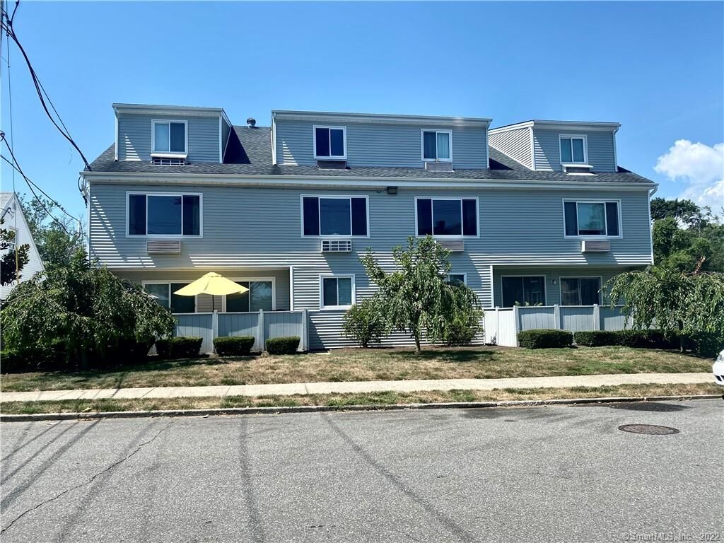 Property Photo:  69 Harbor Avenue C3  CT 06605 