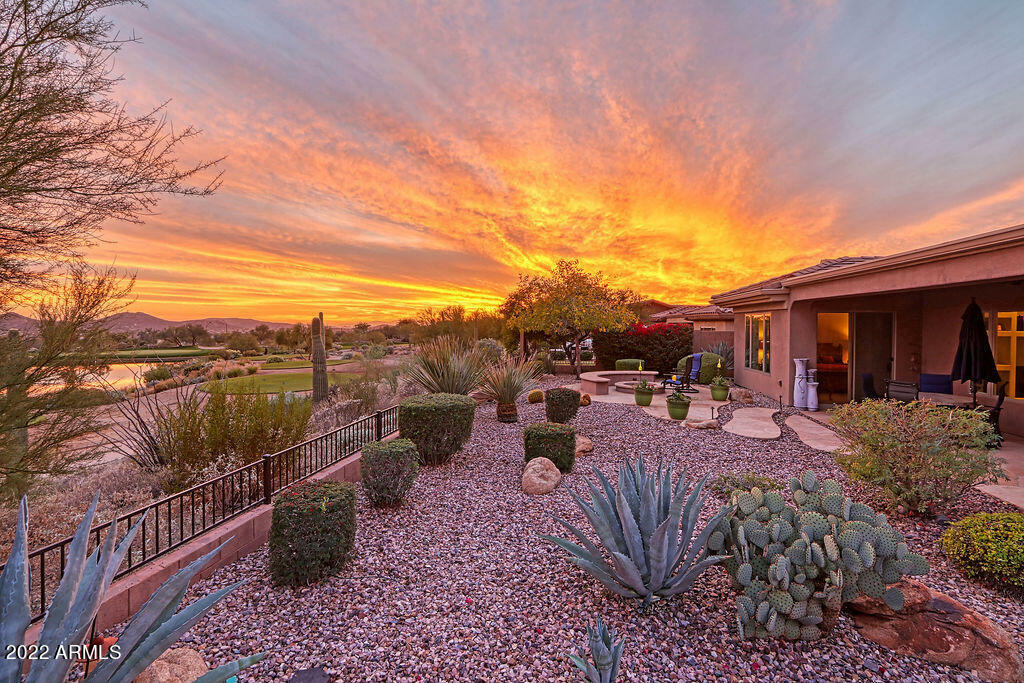 Property Photo: 41713 N Iron Horse Drive AZ 85086