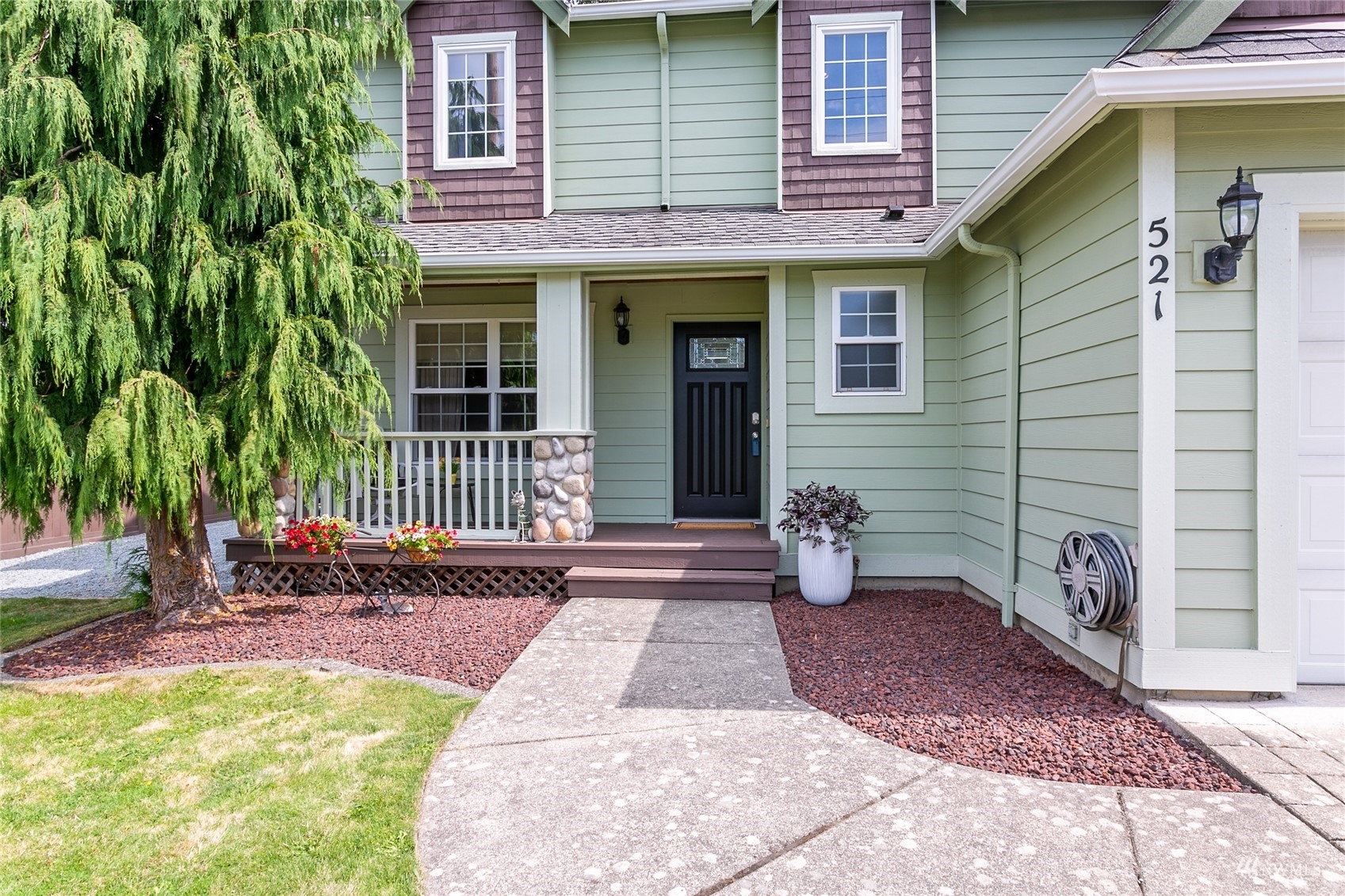 Property Photo: 521 40th Street WA 98229
