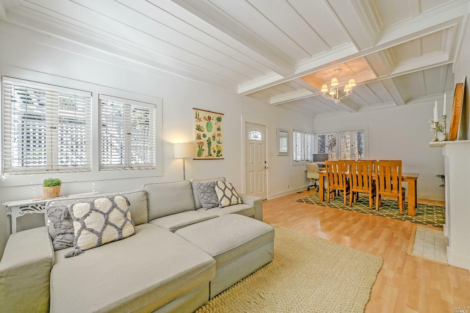 Property Photo:  865 San Anselmo Avenue  CA 94960 