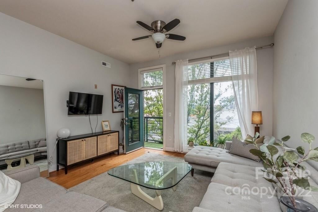 Property Photo: 115 E Park Avenue 311 NC 28203