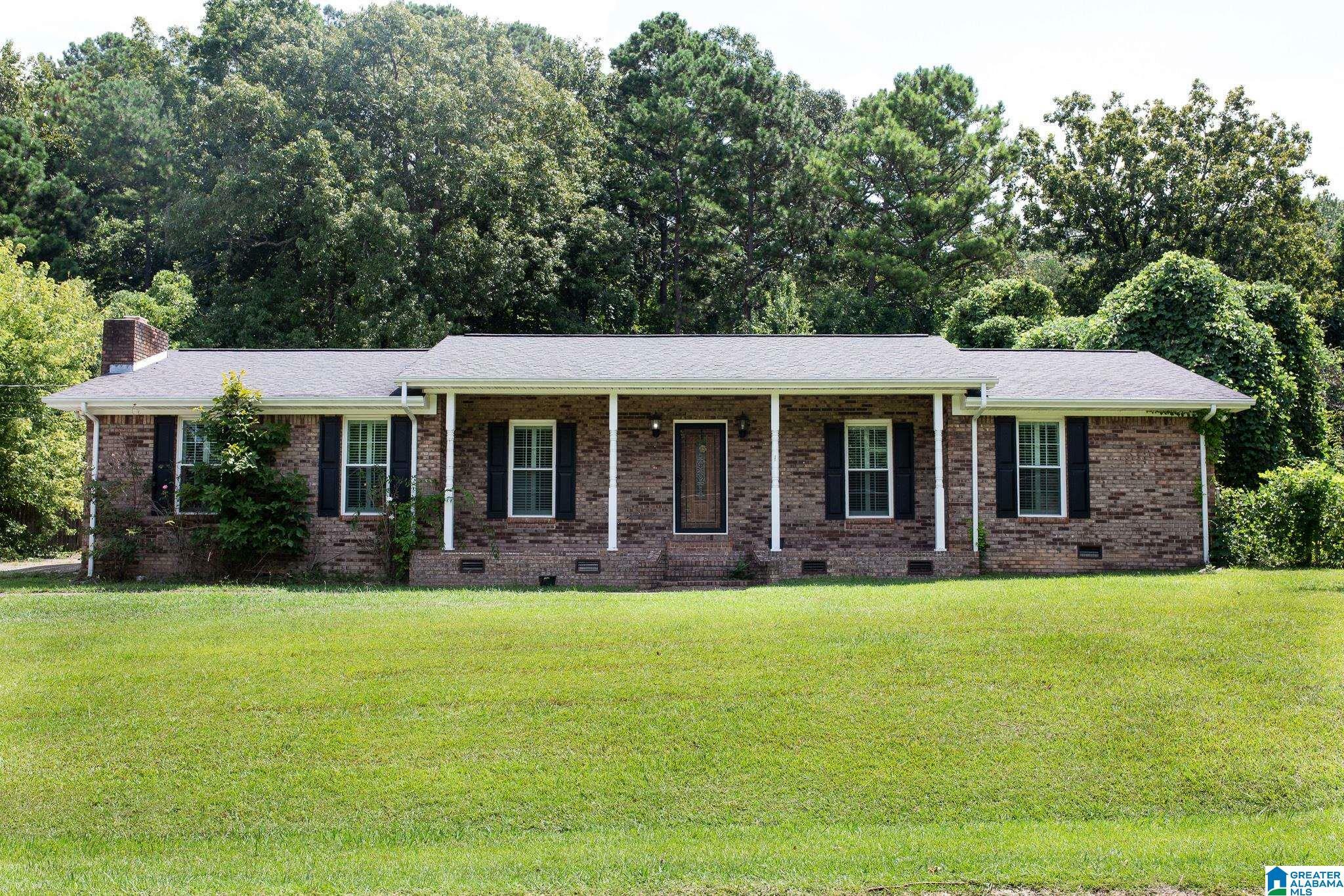 Property Photo:  121 Southmoore Circle  AL 36203 