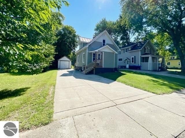 Property Photo:  107 Penrith Avenue  MI 48801 