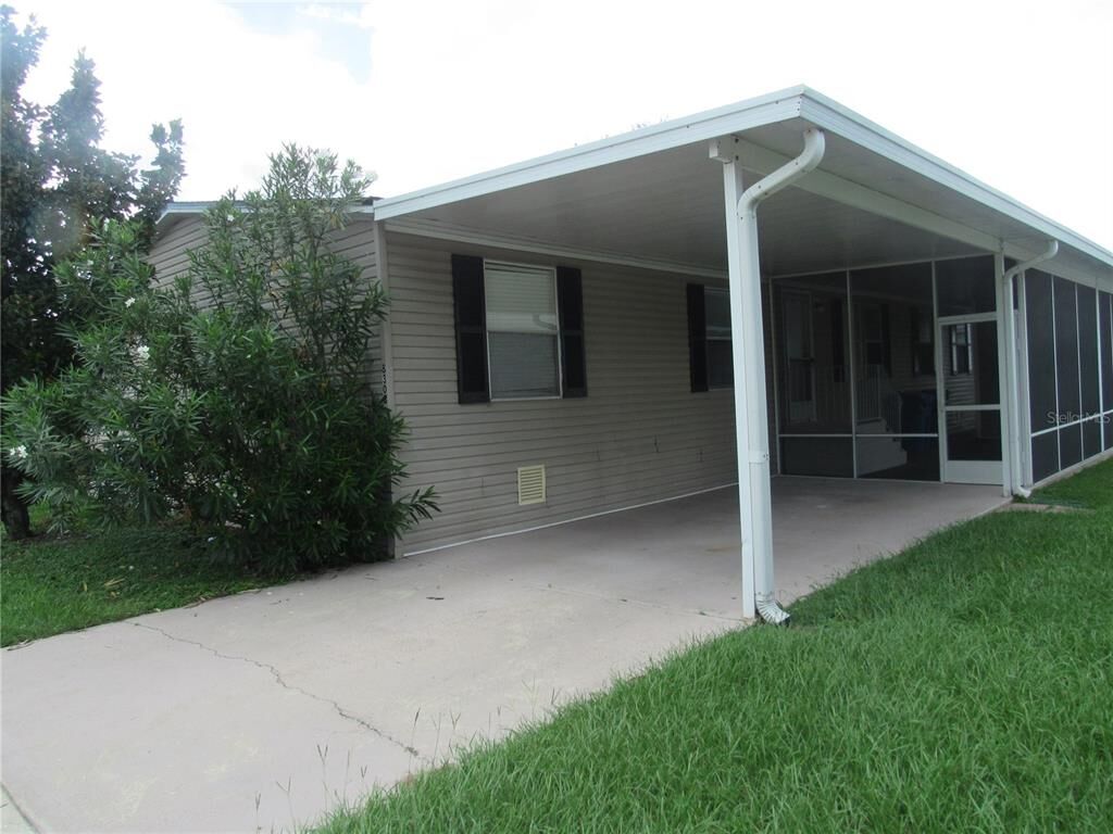Property Photo:  8308 Fantasia Park Way  FL 33578 