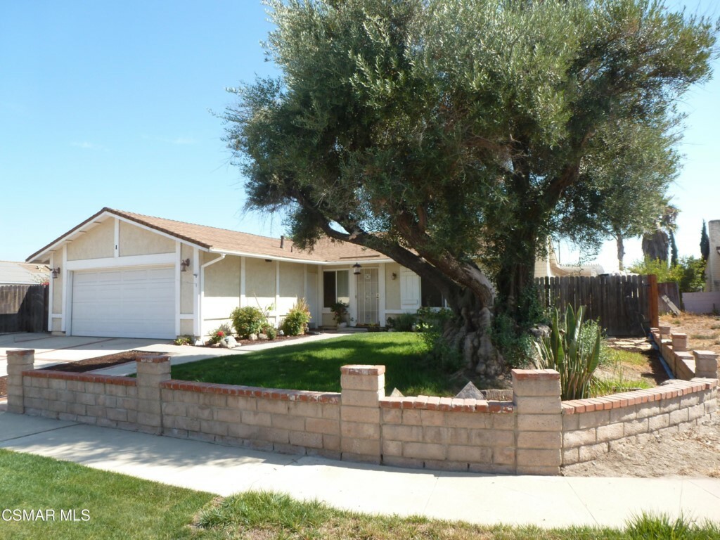 Property Photo:  14468 Oxford Circle  CA 93021 