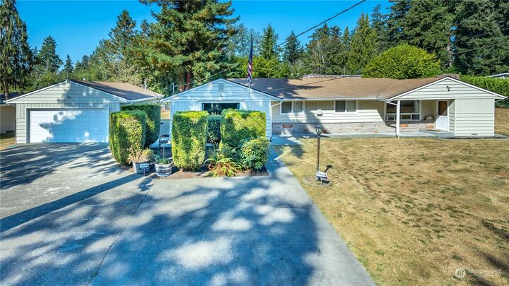 Property Photo: 37811 49th Avenue S WA 98001