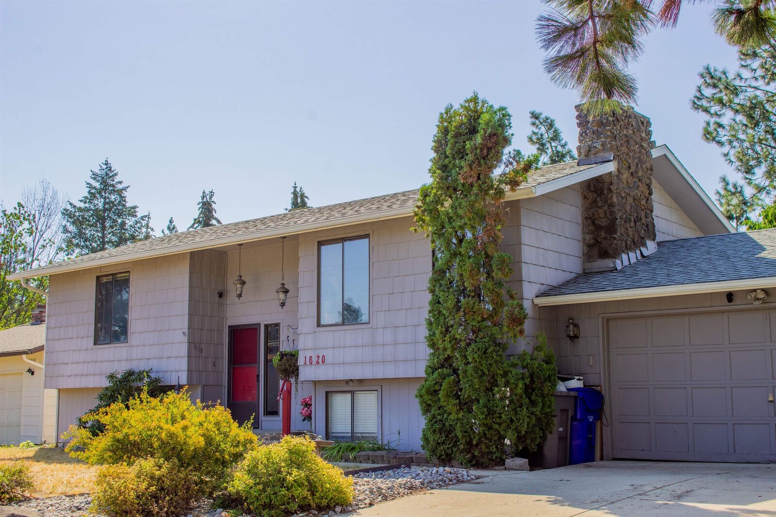 Property Photo: 1620 E 58th Ave WA 99223