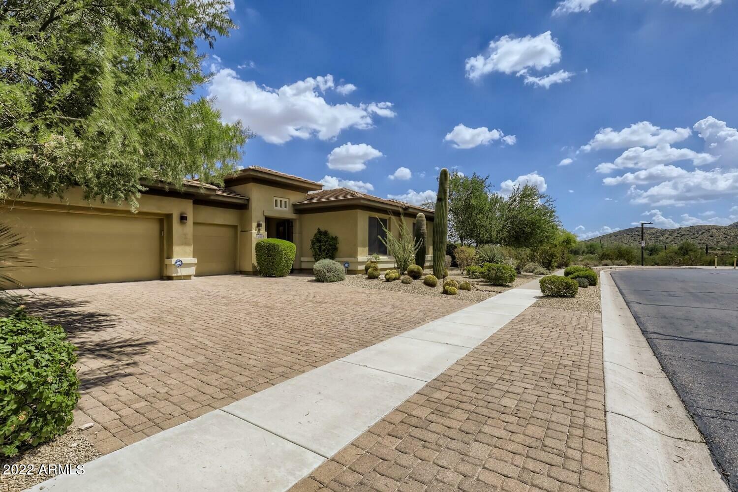 Property Photo:  1710 W Brianna Road  AZ 85085 