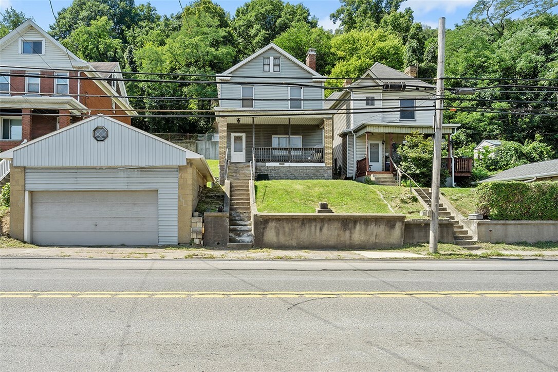 Property Photo:  1243 Island Ave  PA 15136 