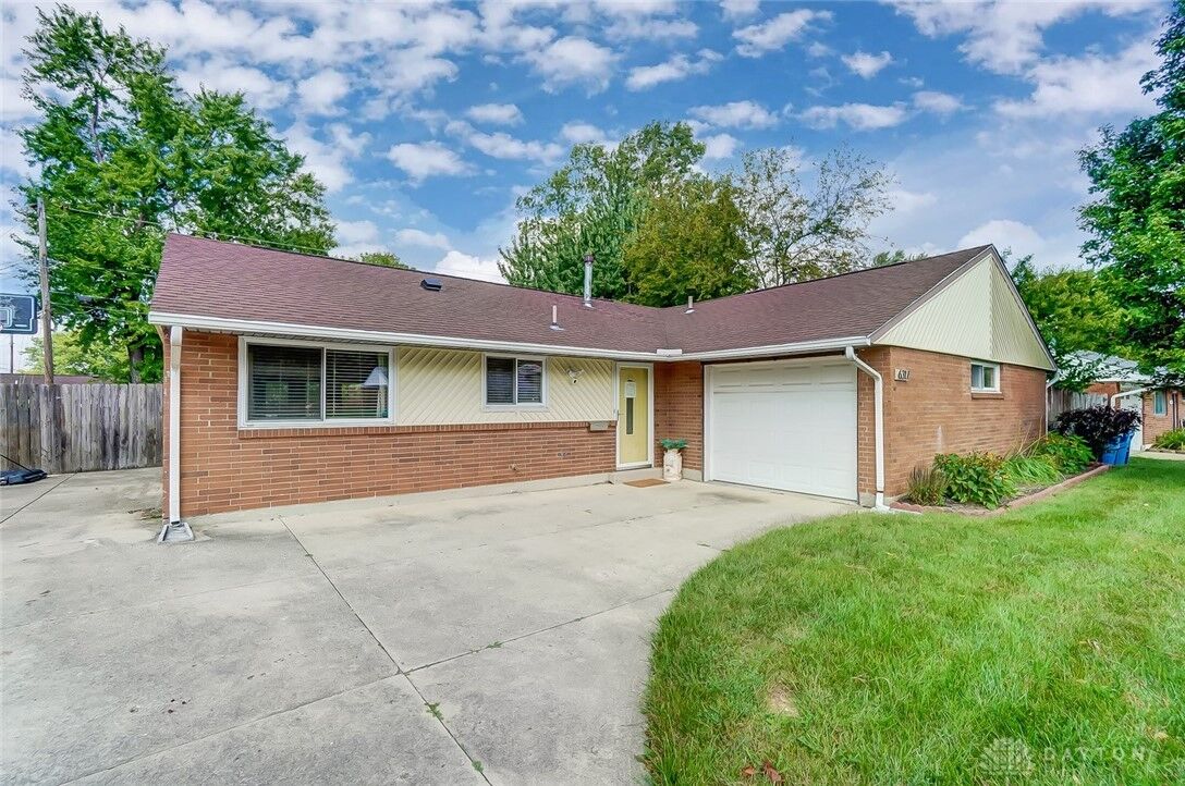 Property Photo:  6317 Rosebury Drive  OH 45424 