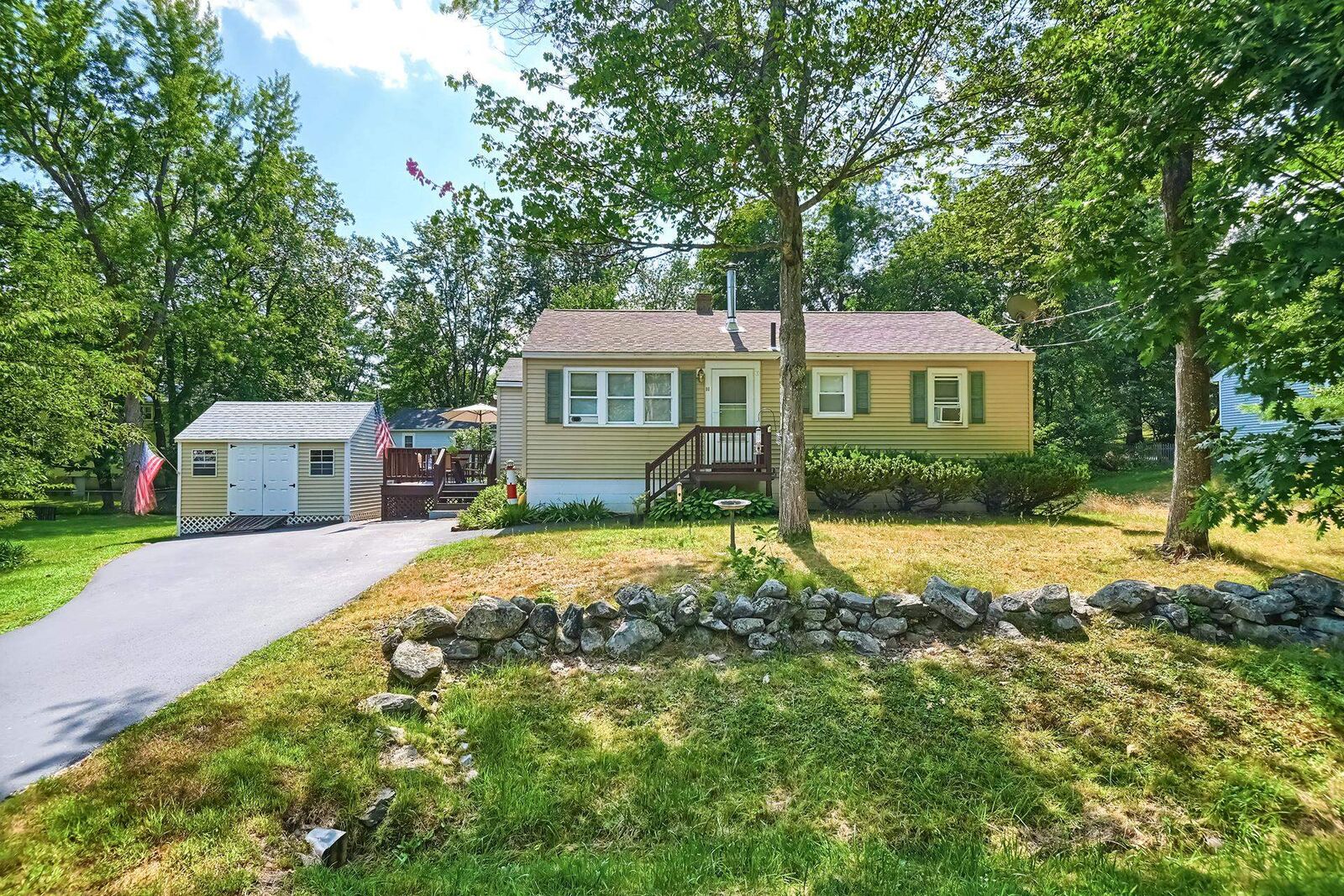 Property Photo:  11 Old Lee Road  NH 03856 
