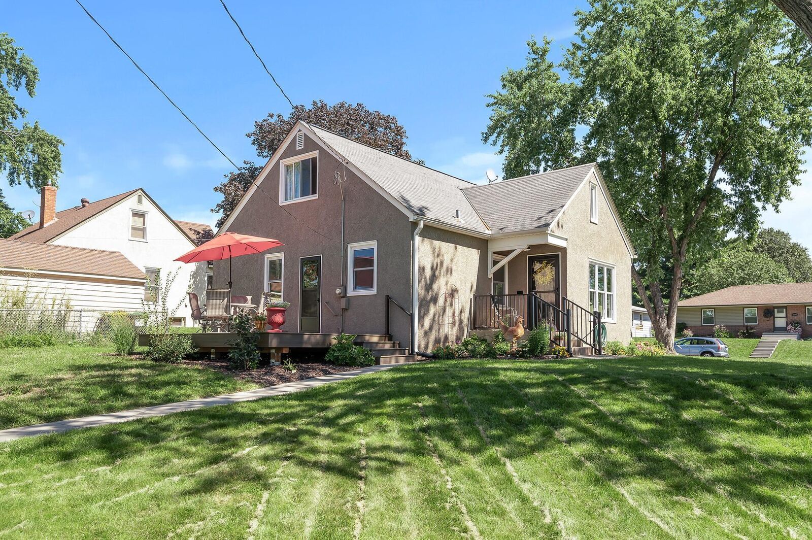 Property Photo: 3501 Orchard Avenue N MN 55422