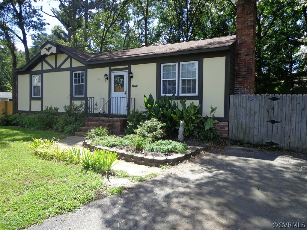 Property Photo:  3800 Seasigh Court  VA 23831 