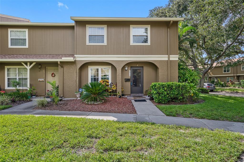 Property Photo: 6912 San Mateo Court FL 33615