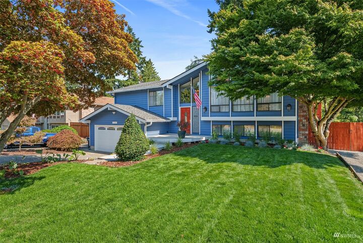 House for sale in Federal Way 31244 47th Place SW, Federal Way, WA 98023