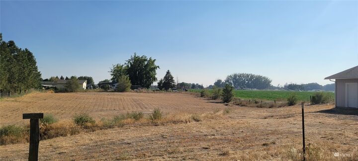 Property Photo:  6575 NE Winesap Road  WA 98837 