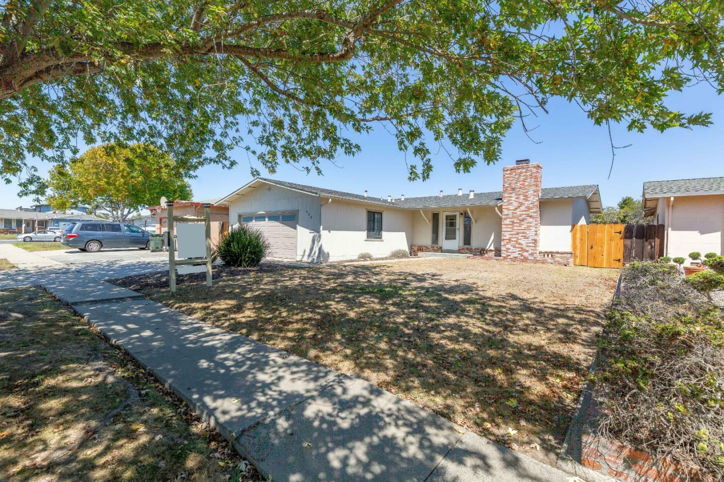 Property Photo:  480 Comanche Way  CA 93906 