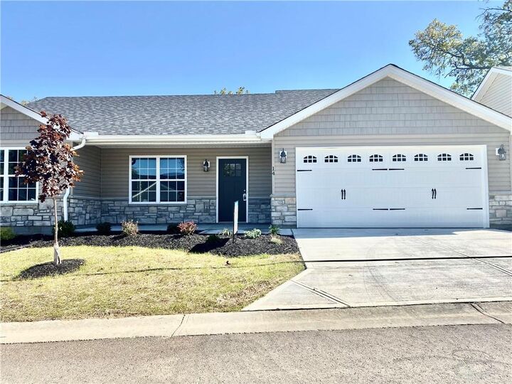 14 E Persimmon  Hamilton OH 45013 photo