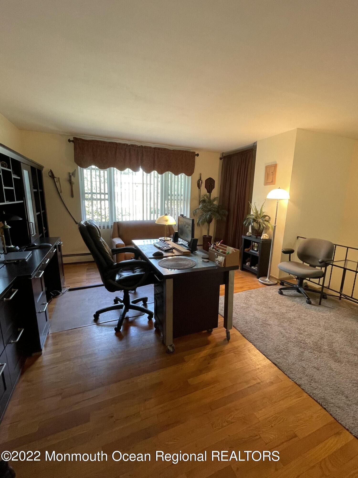 Property Photo:  85 Fox Road  NJ 08817 