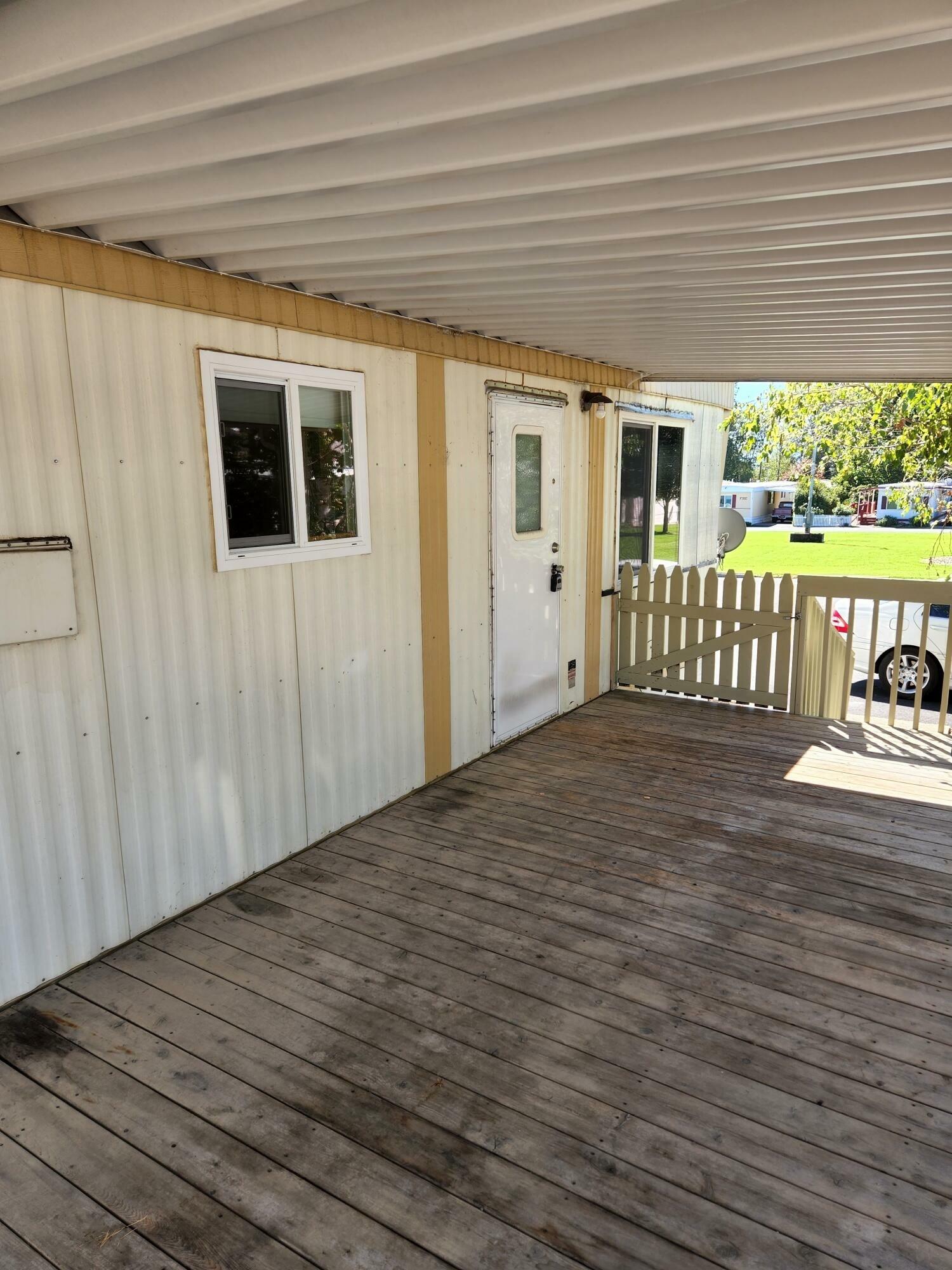 Property Photo:  2325 NW Highland Avenue 16  OR 97526 