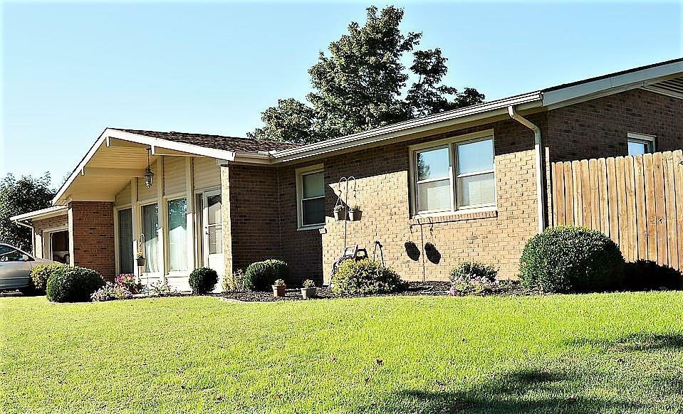 Property Photo:  8000 Maple Lane  IN 47630 